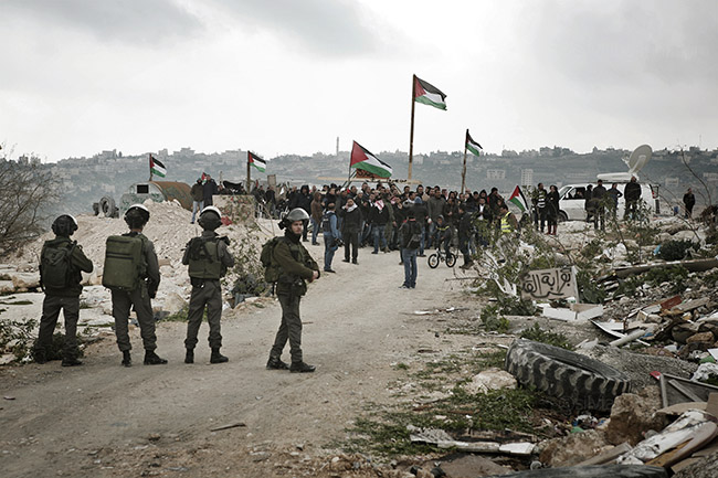 Bawwabet Al Quds (Gateway to Jerusalem) was set up in early February to protest Israel's construction plans for the E1 area. It brings together Palestinian activists from the popular resistance committee, Jahalin Bedouins and inhabitants of Abu Dis. Abu Dis, West Bank. 16 February 2015